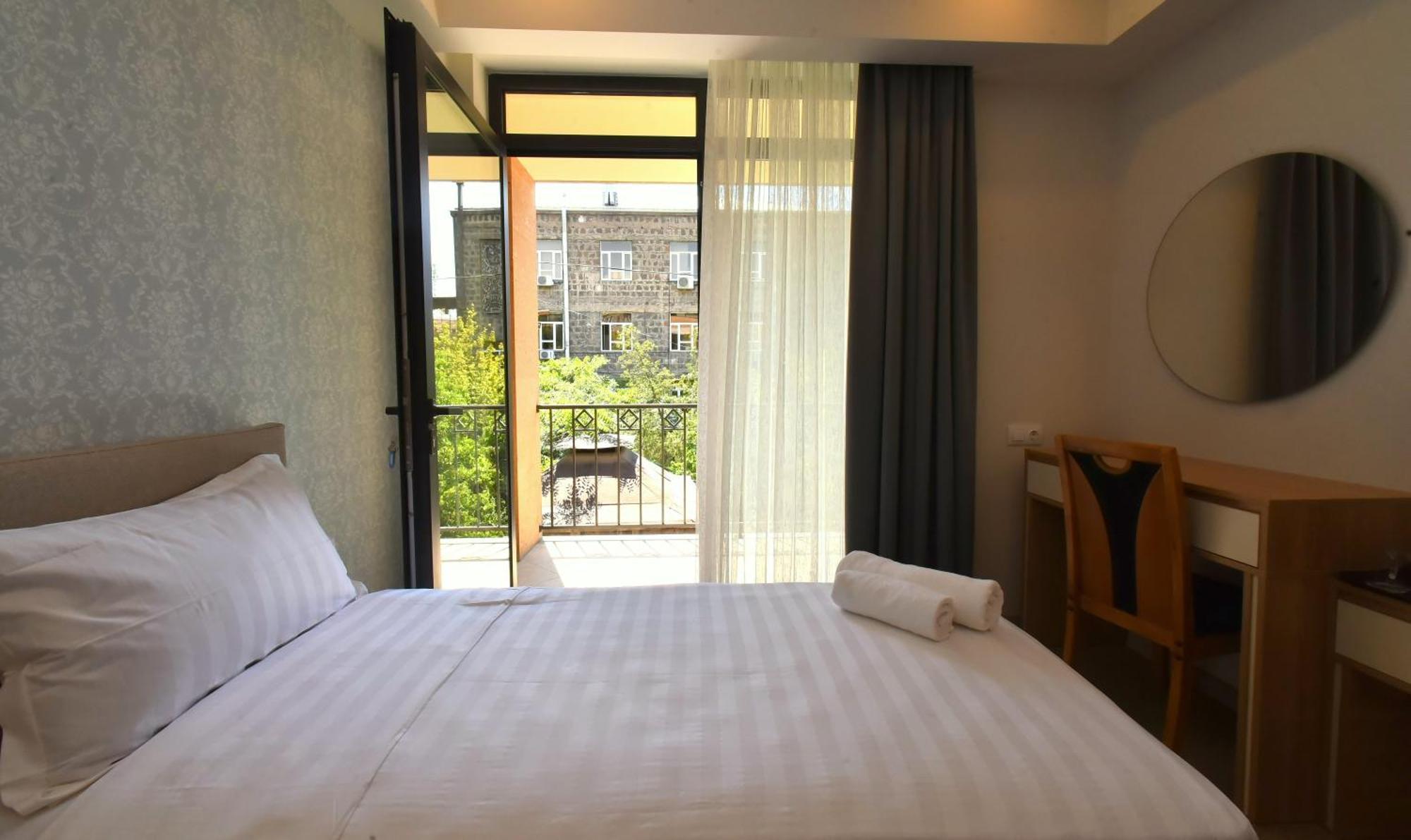 Hotel Avenue 30 Yerevan Exterior foto