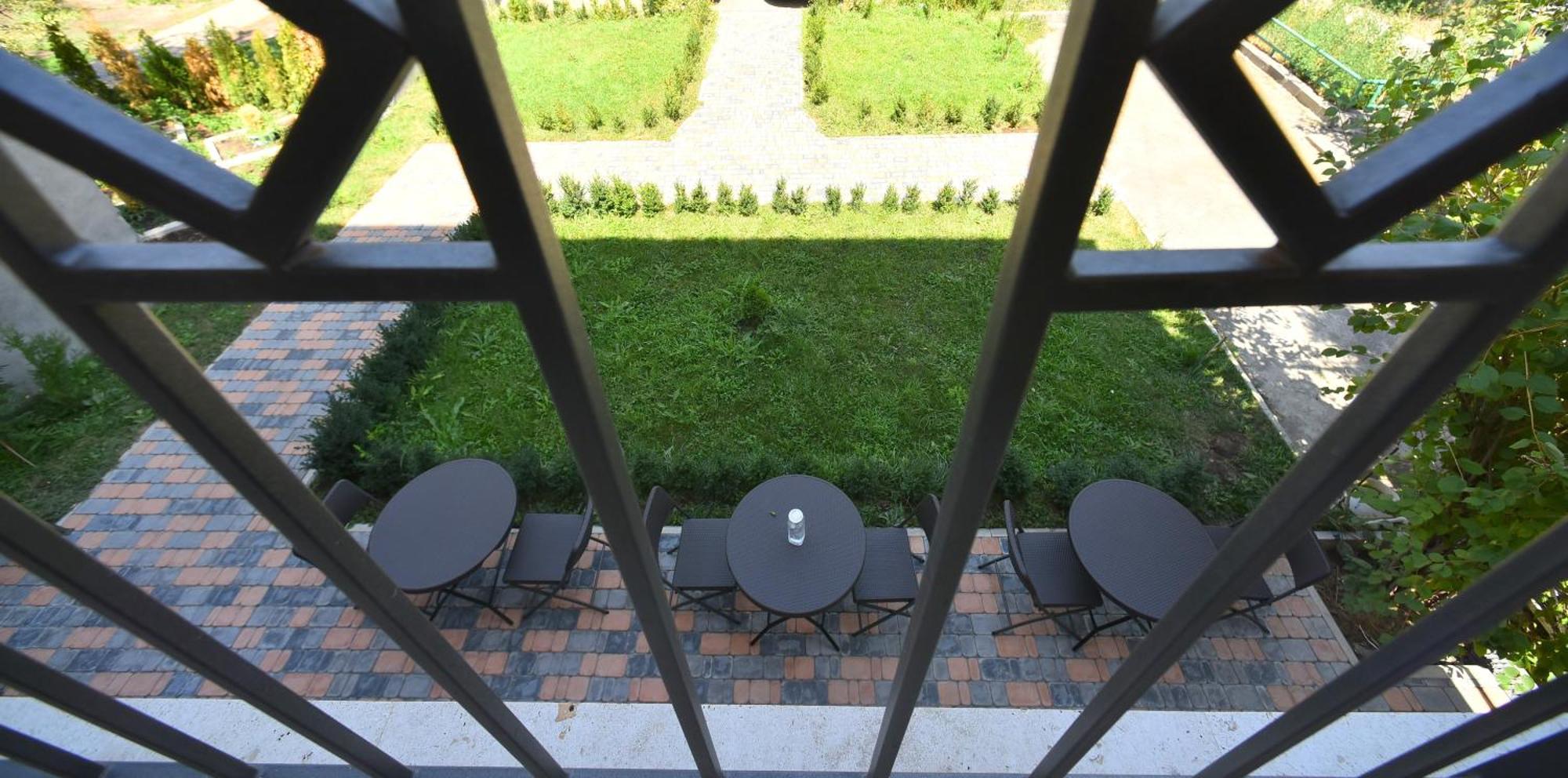 Hotel Avenue 30 Yerevan Exterior foto