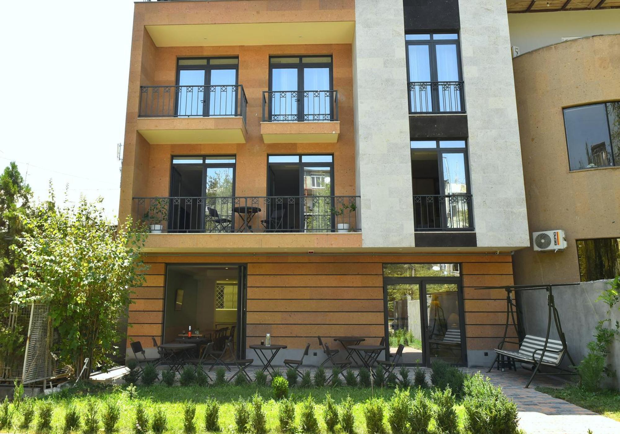 Hotel Avenue 30 Yerevan Exterior foto